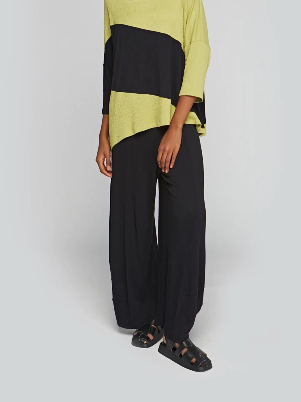 Luukaa JUNO Wrinkled viscose jersey boho pants Size 12 US Black